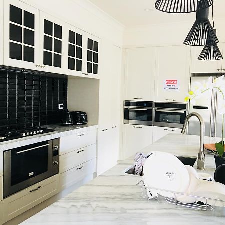 Emily'S Holiday House, Newmarket 오클랜드 외부 사진